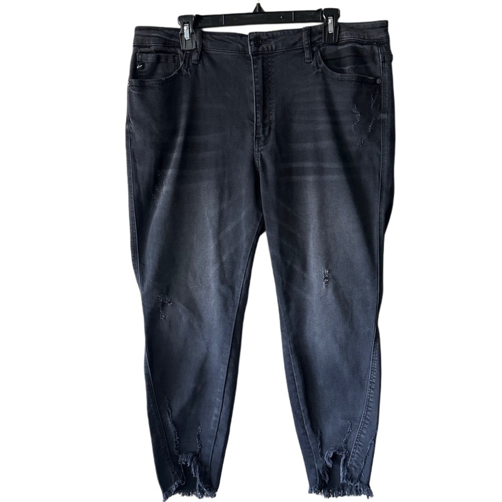KanCan Women's Black Dark Wash Denim Cropped Distressed Frayed Jeans